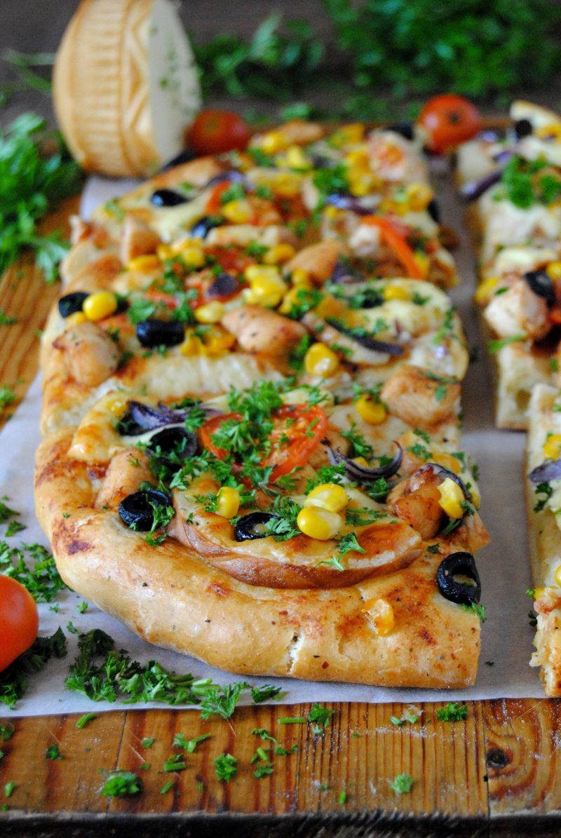 Pizza z oscypkiem Pizza z oscypkiem