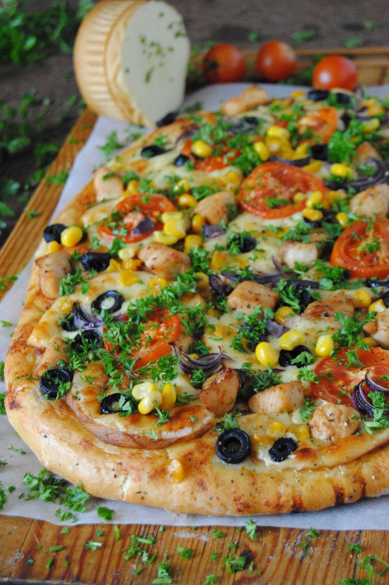 Pizza z oscypkiem Pizza z oscypkiem