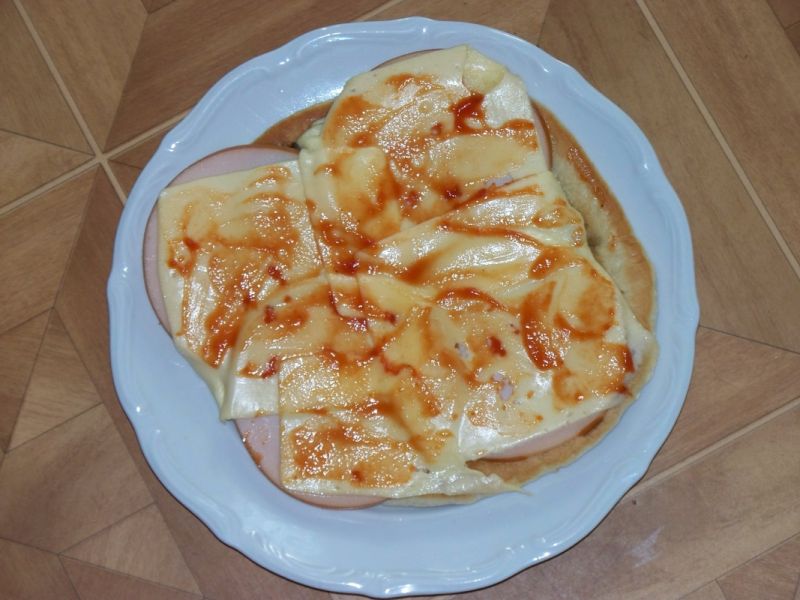 Pizza z patelni Pizza z patelni