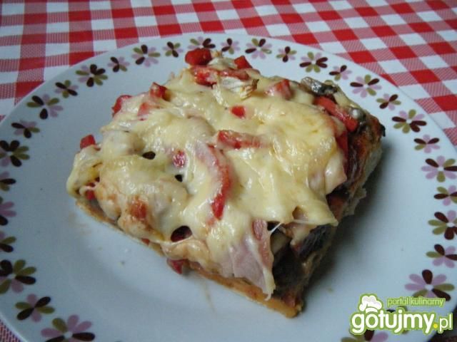 Pizza z pieczarkami  Pizza z pieczarkami