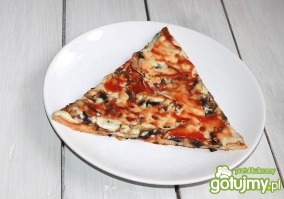 Pizza  z pieczarkami Joanny Pizza  z pieczarkami Joanny