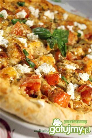 Pizza z sosem czosnkowym Pizza z sosem czosnkowym