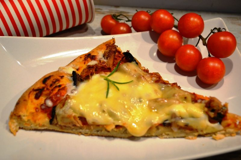 Pizza z tuńczykiem