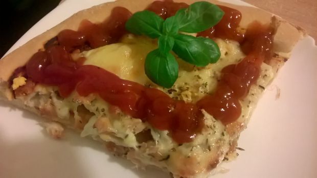 Pizza z tuńczykiem