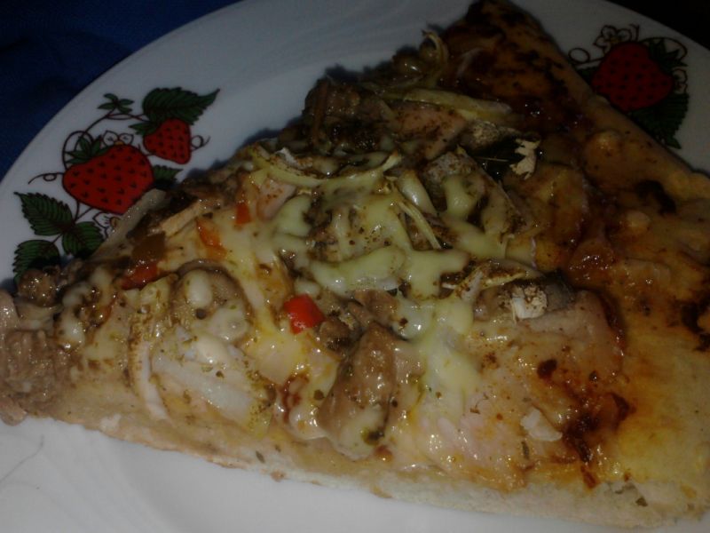Pizza z tuńczykiem Zub3r'a Pizza z tuńczykiem Zub3r'a