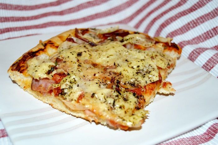 Pizza z ziemniakami Pizza z ziemniakami