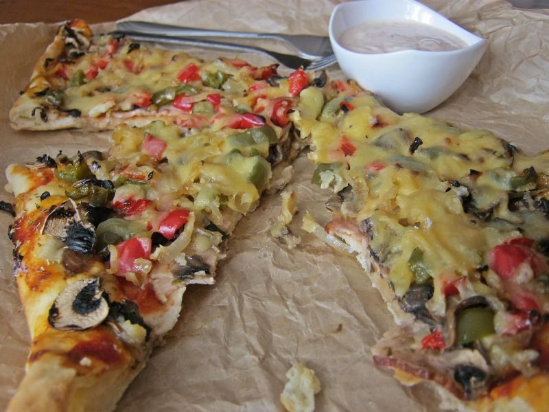 Pizza ze smażoną papryką   Pizza ze smażoną papryką