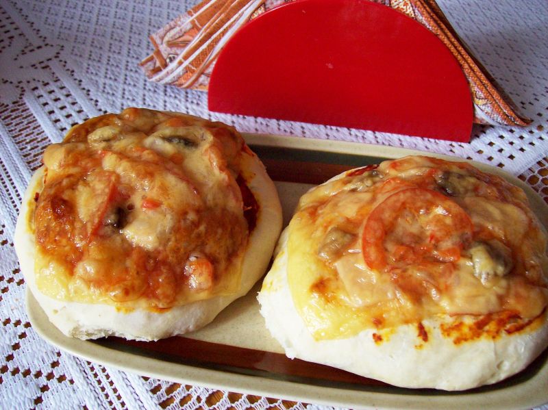Pizzerinki z dodatkami Pizzerinki z dodatkami