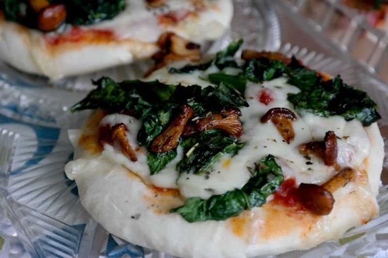 Pizzerki ze szpinakiem i kurkami Pizzerki ze szpinakiem i kurkami