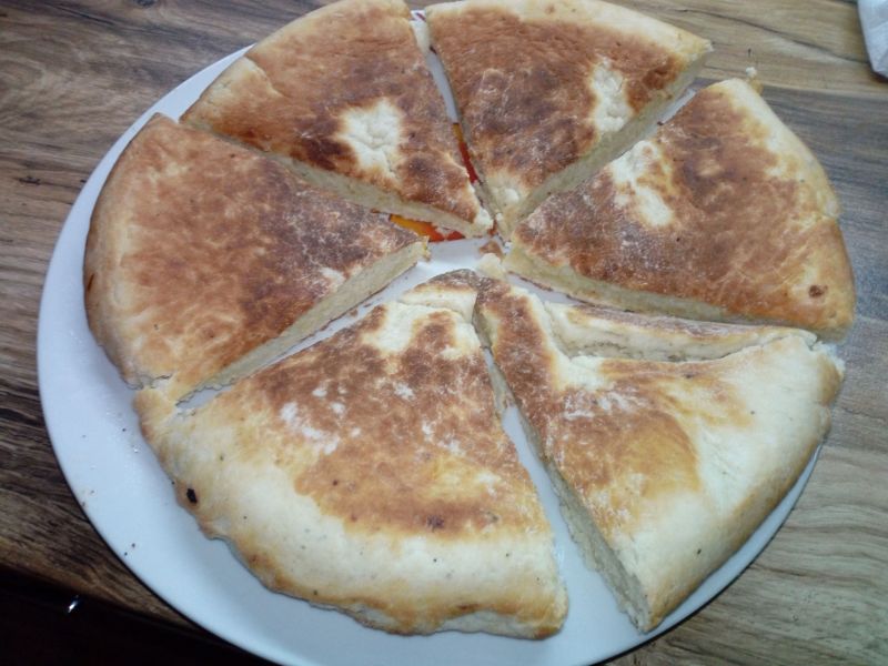 Placek czosnkowy z patelni Placek czosnkowy z patelni