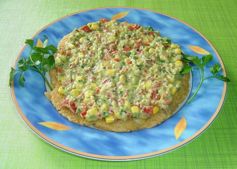 Placek owsiany z awokado farszem Placek owsiany z awokado farszem