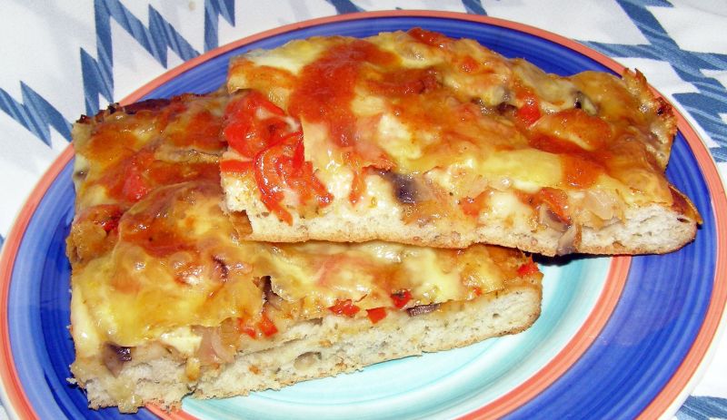 Placek pizzowy na Dzień Pizzy 9.02.2021 Placek pizzowy na Dzień Pizzy 9.02.2021