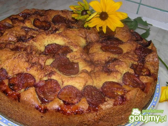 Placek śliwkowy z cynamonową kruszonką