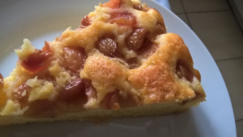 Placek z czereśniami