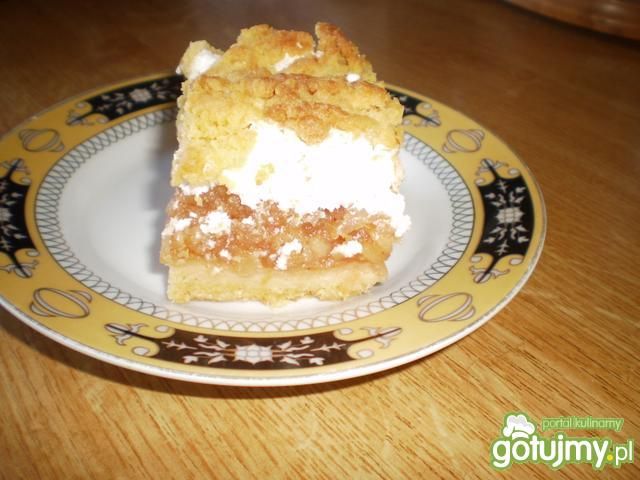 Placek z jabłkami, pianką i kruszonką  Placek z jabłkami, pianką i kruszonką