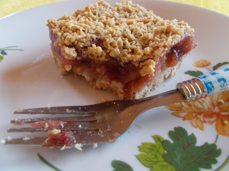 Placek z żurawiną i budyniem na soku