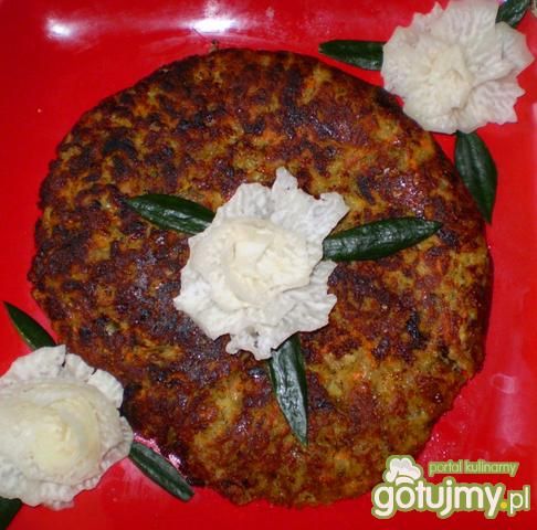 Placek ziemniaczano-marchwiowy z oscypki Placek ziemniaczano-marchwiowy z oscypki