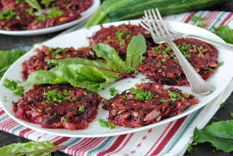 Placki  cukiniowo- buraczkowe 