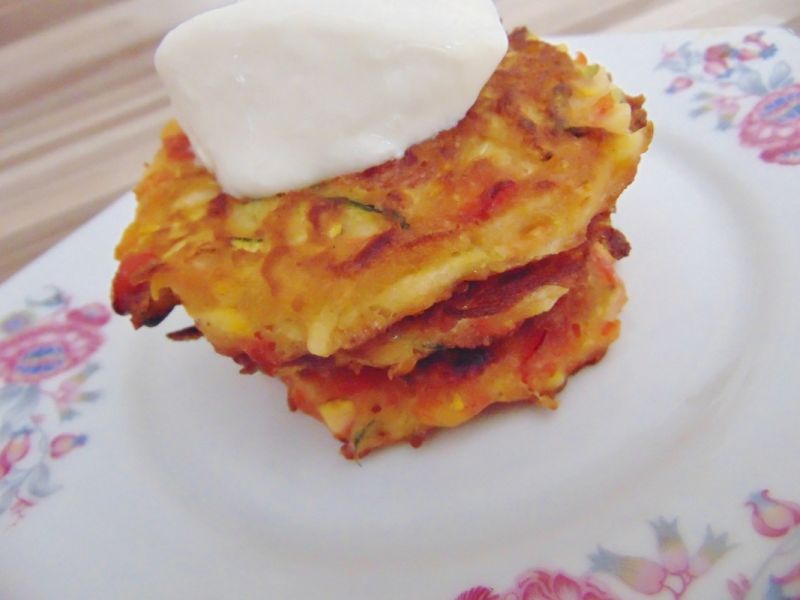 Placki cukiniowo-paprykowe   Placki cukiniowo-paprykowe
