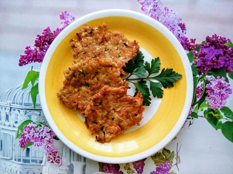 Placki jaglano - cukiniowe 