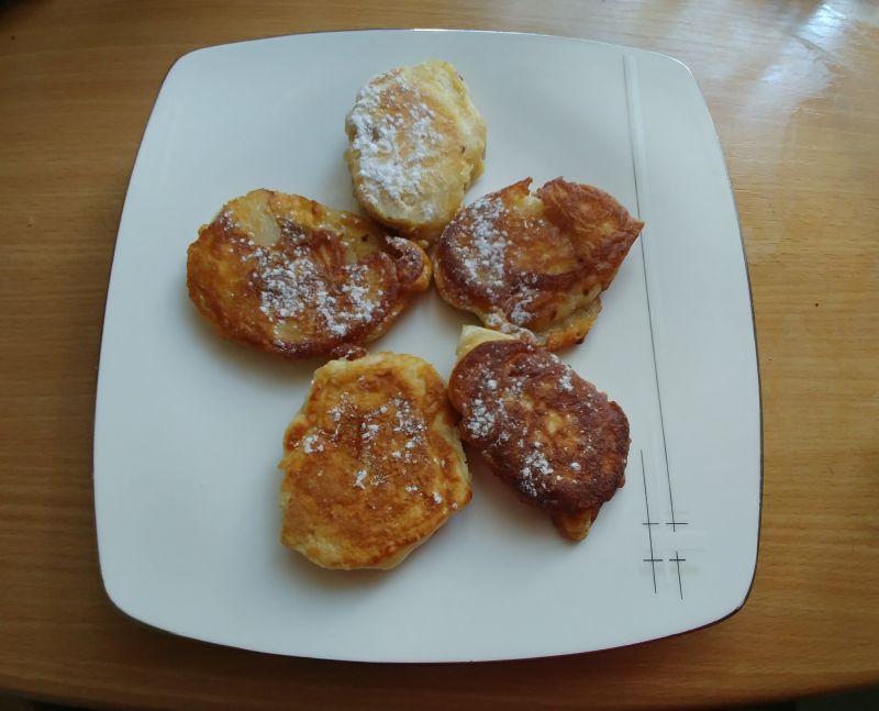 Placki jogurtowe z jabłkami Placki jogurtowe z jabłkami