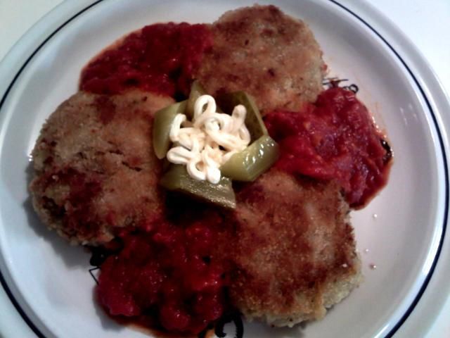 Placki tuńczykowe z sosem pomidorowym:)