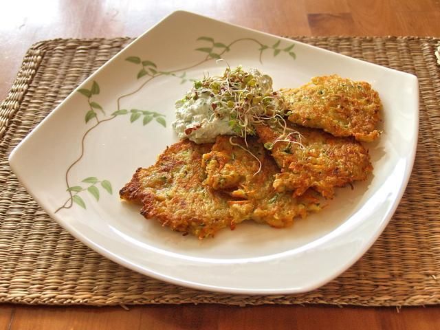 placki warzywne z twarożkiem