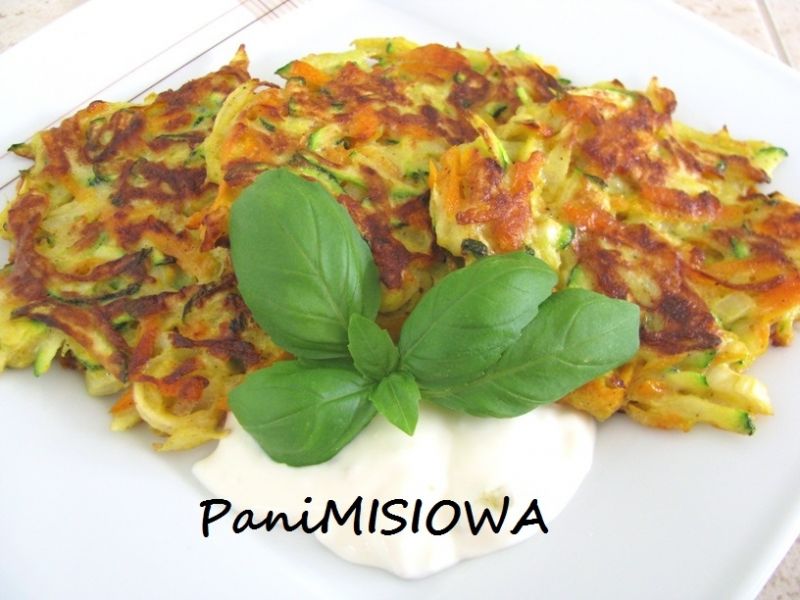 Placki z cukinią i kalarepką