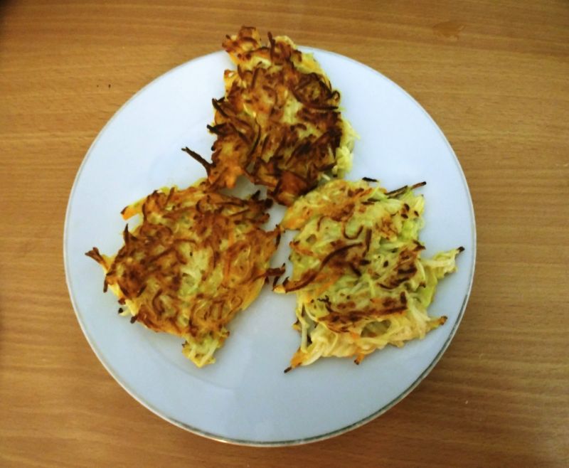 Placki z cukinii i marchewki