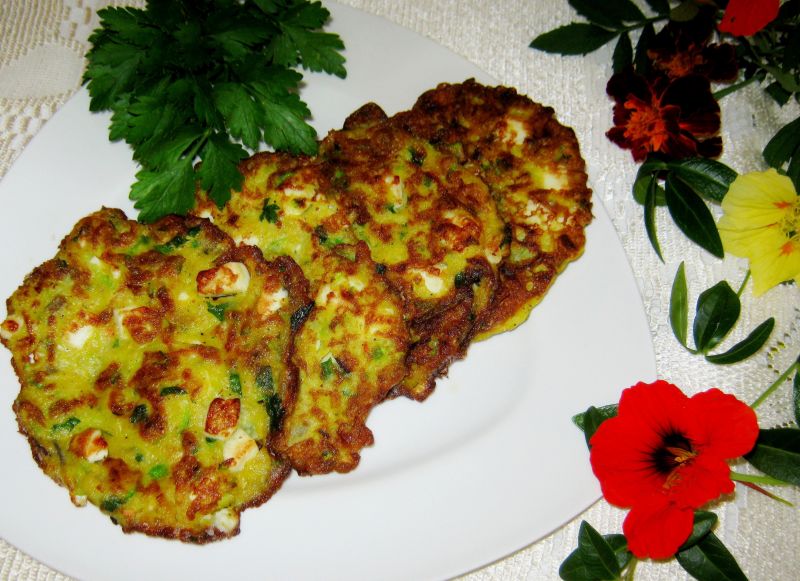 Placki z cukinii z jajkiem Placki z cukinii z jajkiem