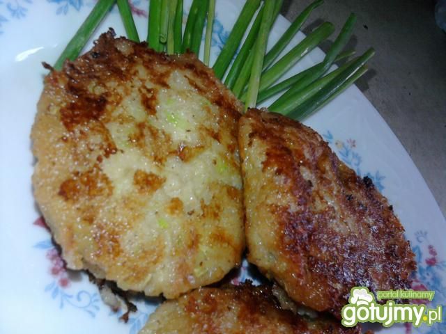 Placki z cukinii z serem.