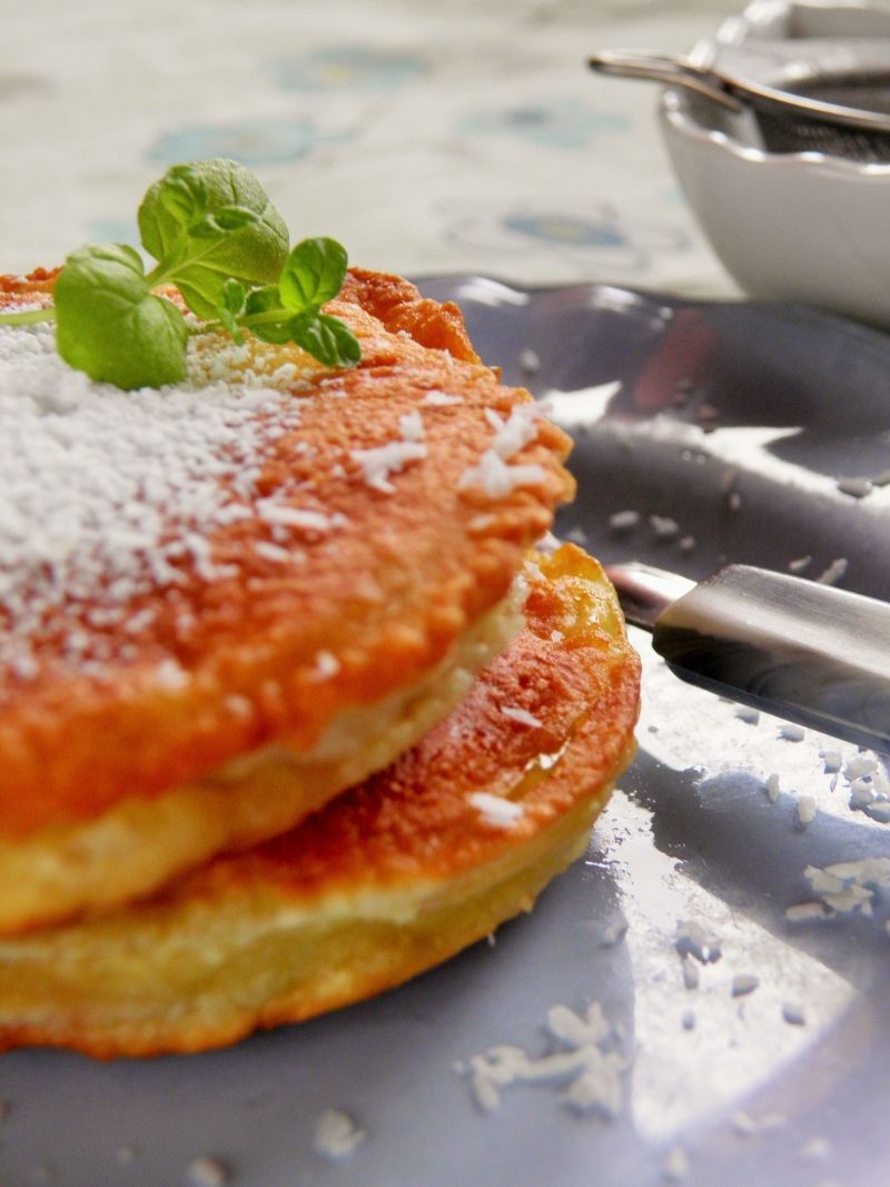 Placki z jabłek w cieście kokosowym Placki z jabłek w cieście kokosowym