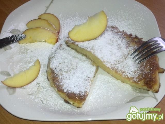 Placki z jabłkiem i serkiem  Placki z jabłkiem i serkiem