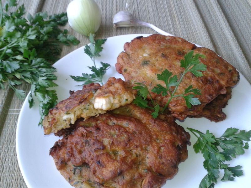 Placki z kurczakiem i białą kapustą