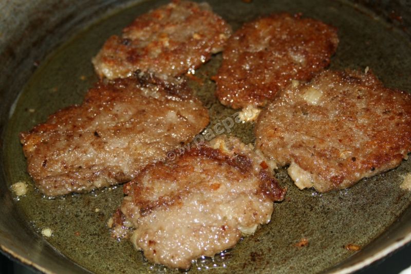 Placki ziemniaczane curry z dziczyzną