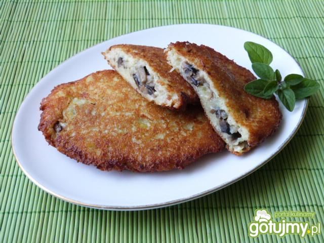 Placki ziemniaczane nadziewane  Placki ziemniaczane nadziewane