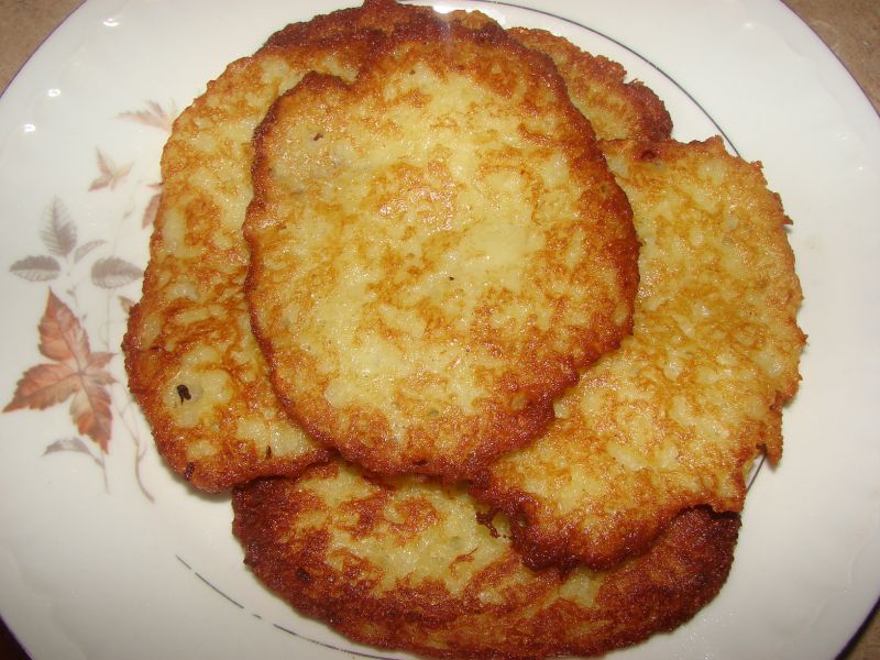 Placki ziemniaczane z cebulką i czosnkiem