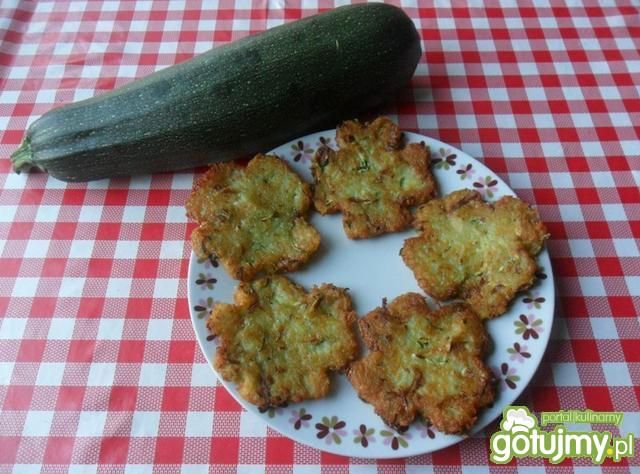 Placki ziemniaczane z cukinią.