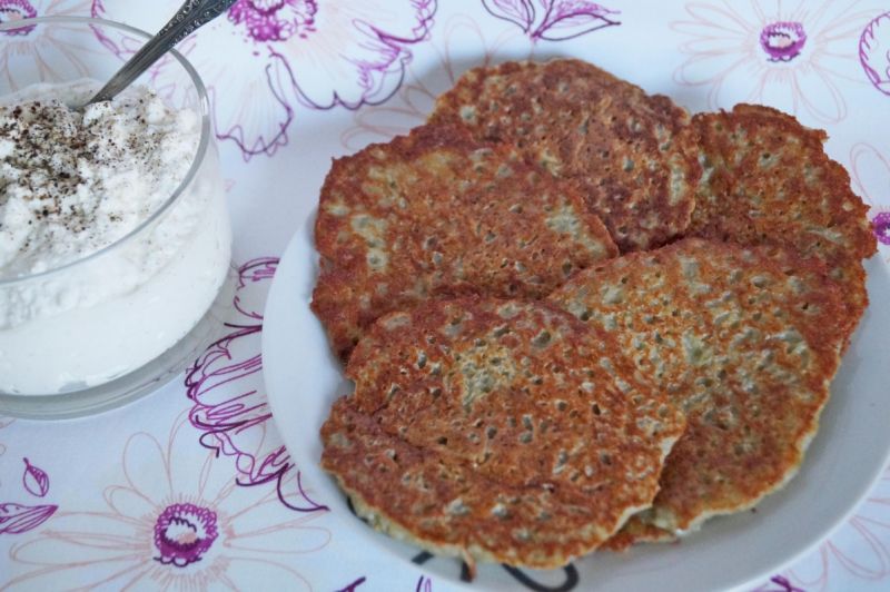 Placki ziemniaczane z czosnkowym twarożkiem Placki ziemniaczane z czosnkowym twarożkiem
