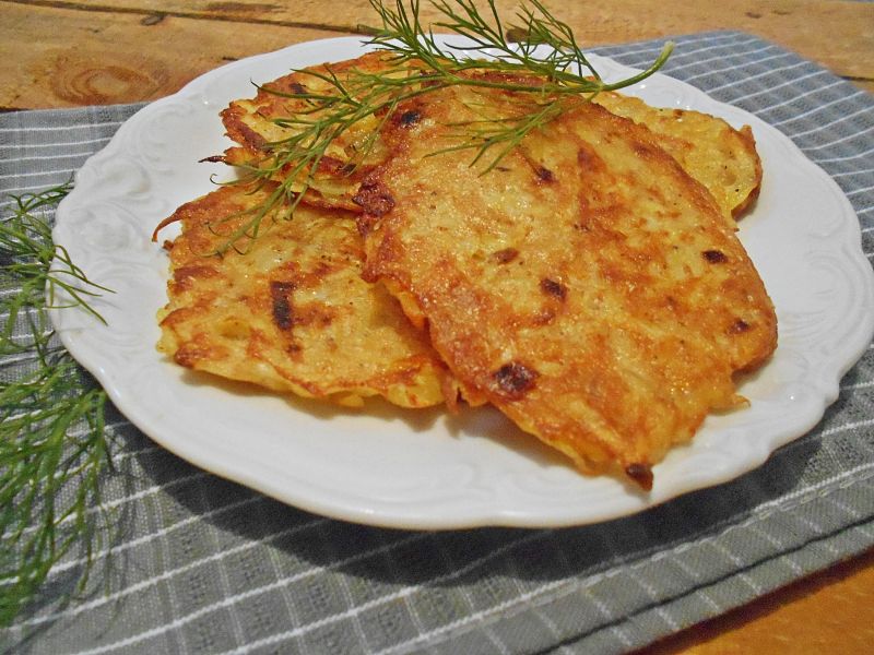 Placki ziemniaczane z odrobiną cebuli