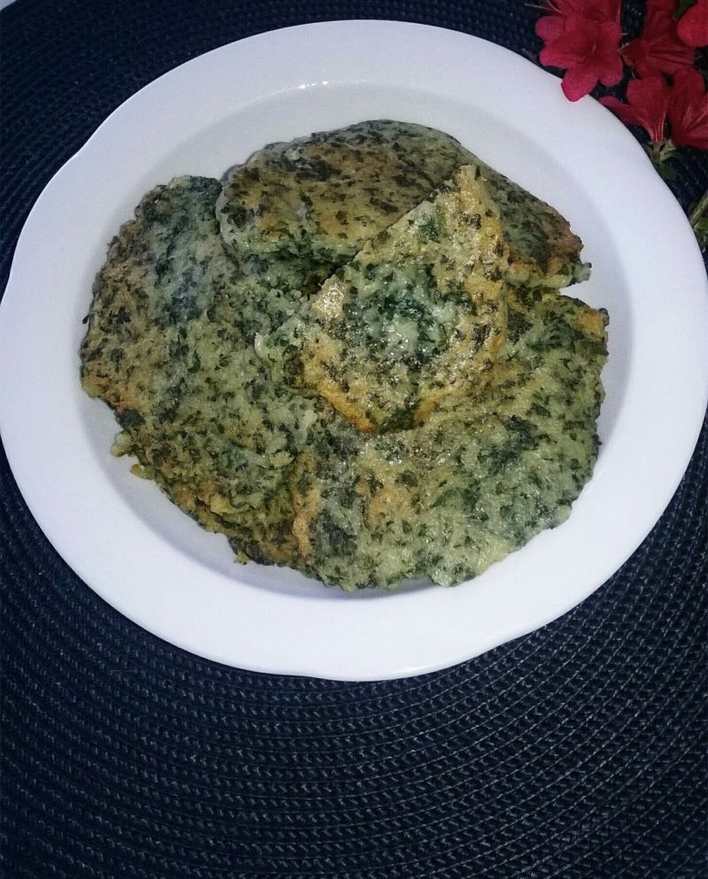 Placki ziemniaczane z pokrzywą Placki ziemniaczane z pokrzywą