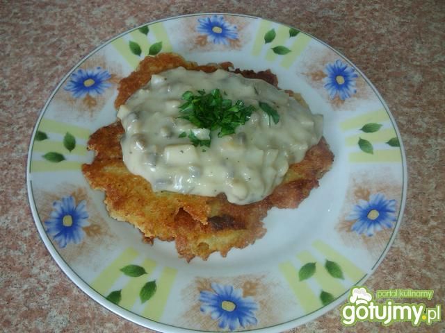 Placki ziemniaczane z sosem pieczarkowym
