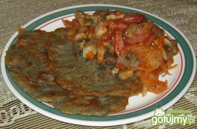 Placki ziemniaczane z sosem pomidorowym