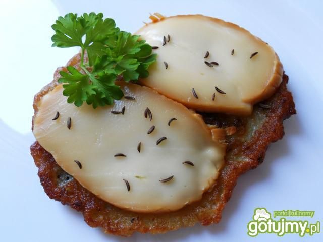 Placki ziemniaczane z wędzonym serem Placki ziemniaczane z wędzonym serem