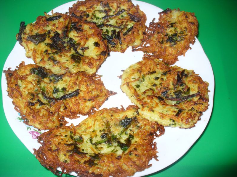 Placki  ziemniaczane z zieleniną grubo stare