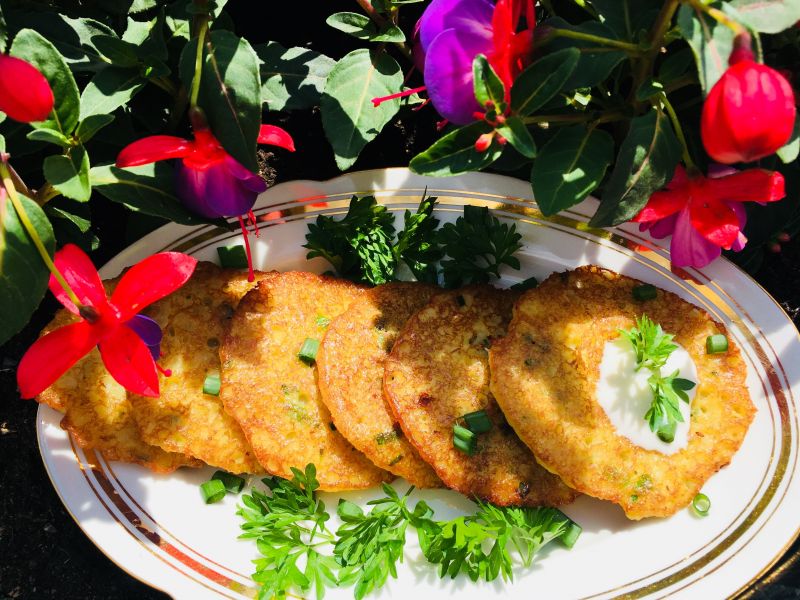 Placki ziemniaczane ze szczypiorkiem Placki ziemniaczane ze szczypiorkiem