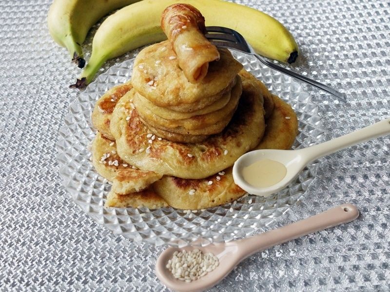 Placuszki chałwowe z bananem  Placuszki chałwowe z bananem
