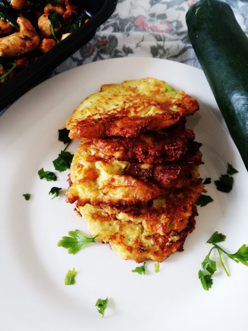 Placuszki cukiniowo-marchwiowo-serowe