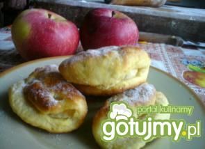 Placuszki drożdżowe z jabłkami
