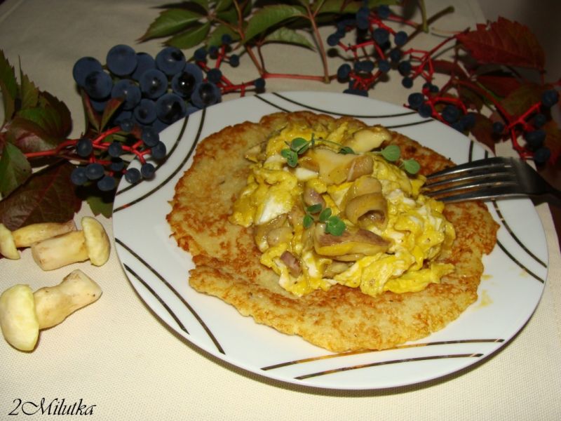 Placuszki gajowego z jajecznicą 